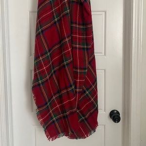Simons Red Plaid Blanket Scarf